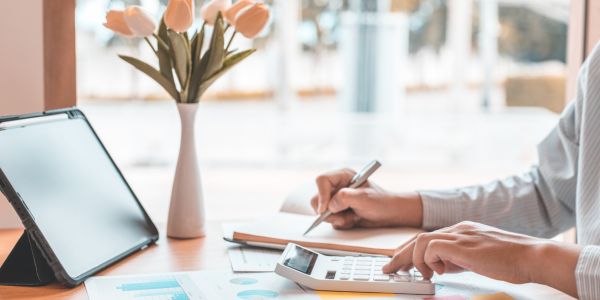 MVNO Index - Total Cost Analysis - How to select the right BSS and OSS MVNO Index - Total Cost Analysis - How to select the right BSS and OSS